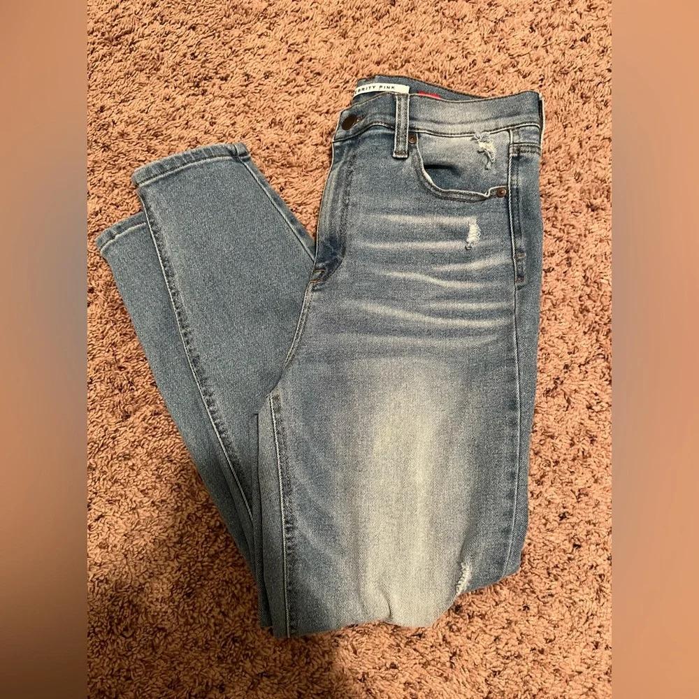 Celebrity Pink The Spice Distressed Denim Skinny‎ Jeans Size 11/30